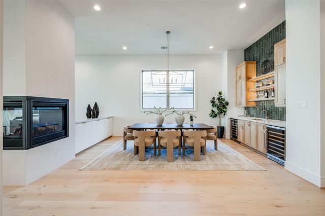 2122 North Boulevard, Houston, TX 77098