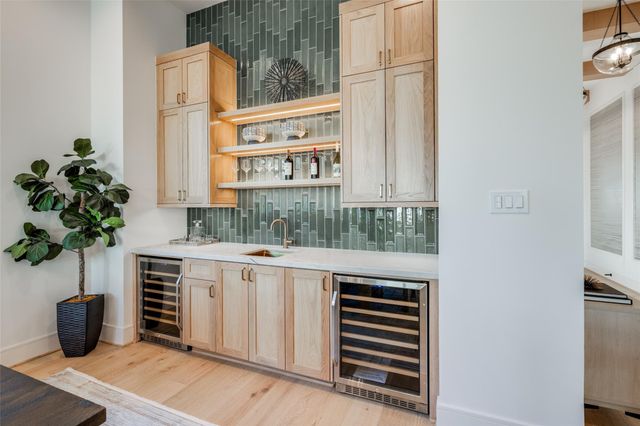 2122 North Boulevard, Houston, TX 77098