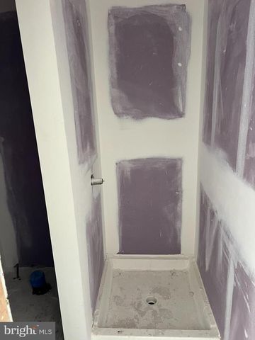 5641 CHEW AVE, Philadelphia, PA 19138