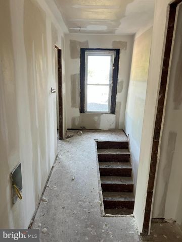 5641 CHEW AVE, Philadelphia, PA 19138