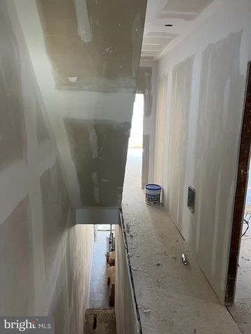 5641 CHEW AVE, Philadelphia, PA 19138