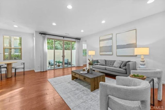 70 City Stroll, Irvine, CA 92620