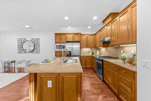 70 City Stroll, Irvine, CA 92620