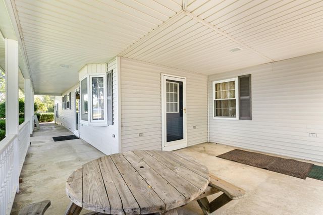 1415 W Nebobish Road, Essexville, MI 48732