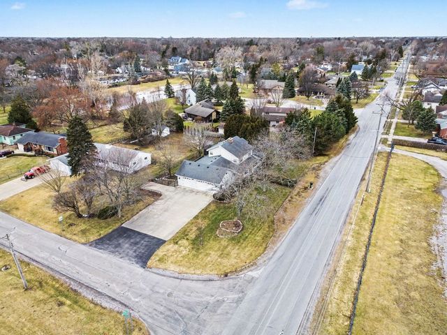 1415 W Nebobish Road, Essexville, MI 48732