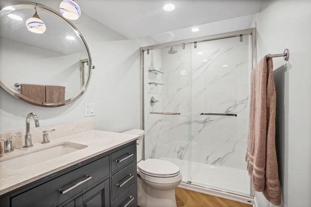 2917 Whispering Oaks Drive, Buffalo Grove, IL 60089