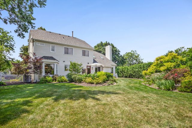 2917 Whispering Oaks Drive, Buffalo Grove, IL 60089