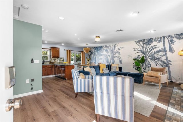 8580 139TH LANE, Seminole, FL 33776