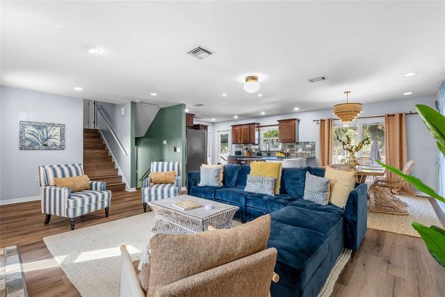 8580 139TH LANE, Seminole, FL 33776