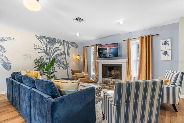 8580 139TH LANE, Seminole, FL 33776