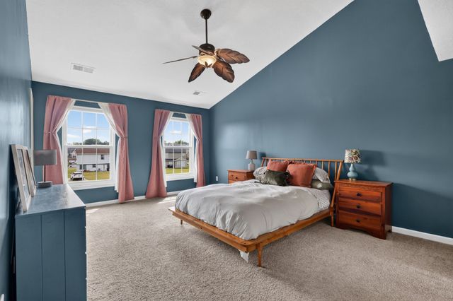 2240 Gilmore Crossing Ln, Nashville, TN 37218