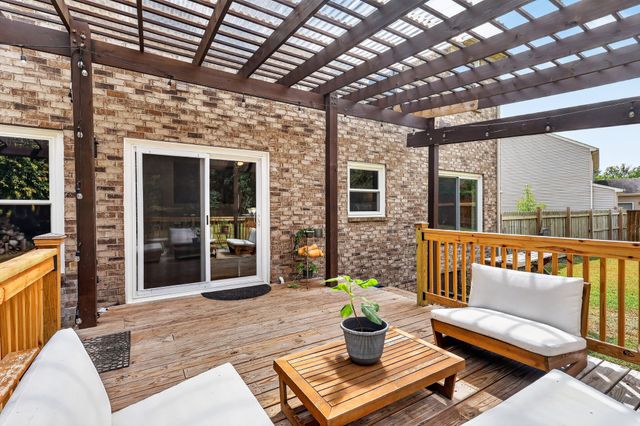 2240 Gilmore Crossing Ln, Nashville, TN 37218