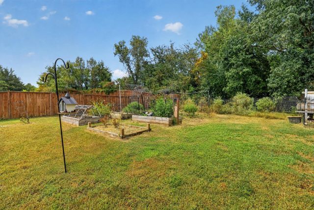 2240 Gilmore Crossing Ln, Nashville, TN 37218