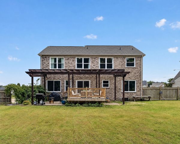 2240 Gilmore Crossing Ln, Nashville, TN 37218