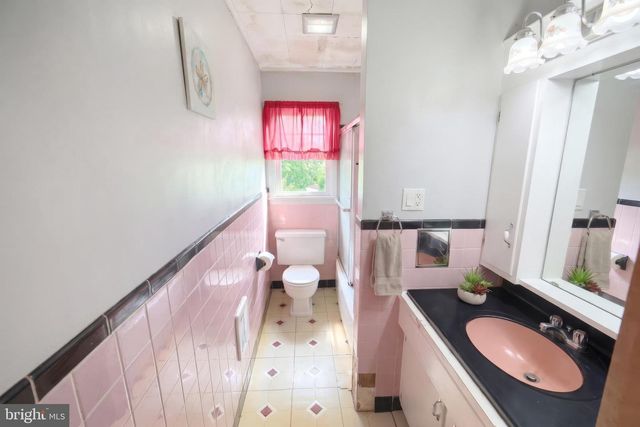 229 BLOOMING GROVE RD, Hanover, PA 17331