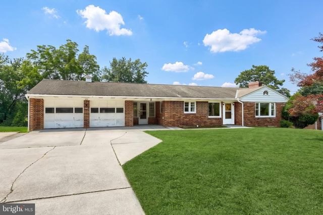 229 BLOOMING GROVE RD, Hanover, PA 17331
