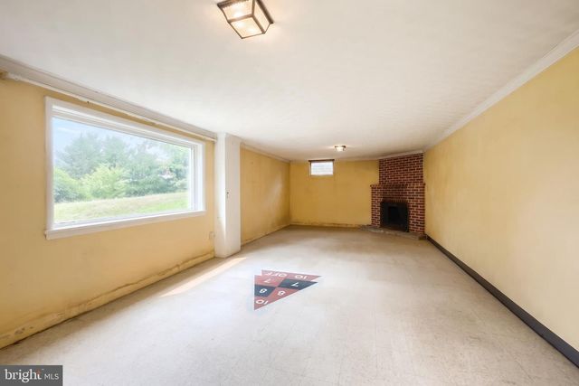 229 BLOOMING GROVE RD, Hanover, PA 17331