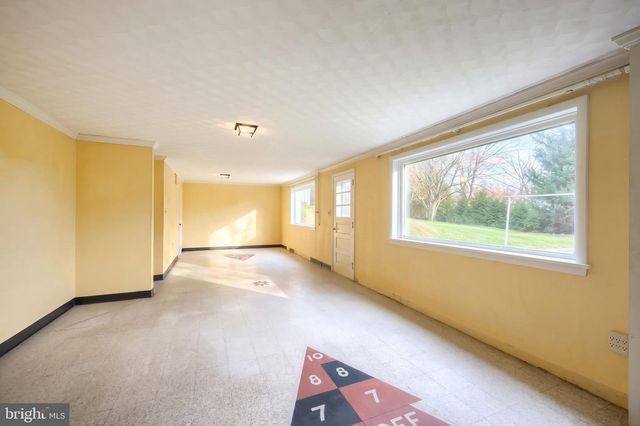 229 BLOOMING GROVE RD, Hanover, PA 17331