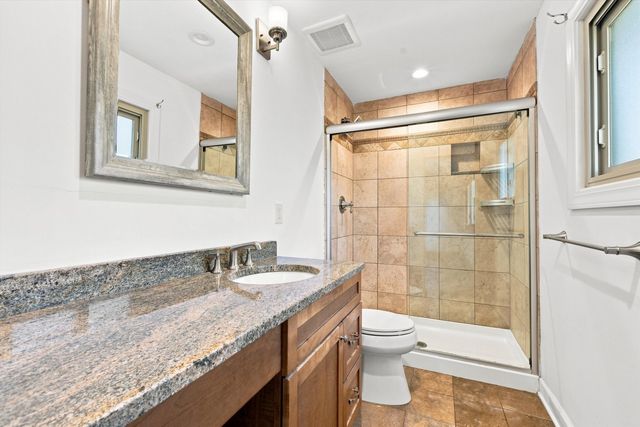 1727 Ellendale Drive, Northbrook, IL 60062