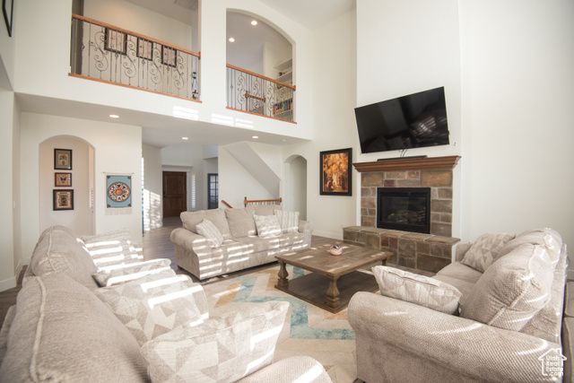 37 N SWIFT CREEK DR, Layton, UT 84041