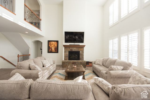 37 N SWIFT CREEK DR, Layton, UT 84041