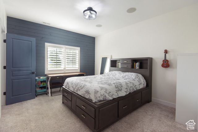 37 N SWIFT CREEK DR, Layton, UT 84041