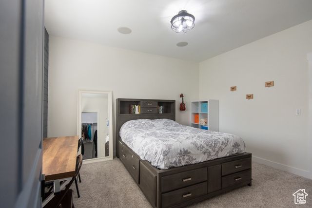 37 N SWIFT CREEK DR, Layton, UT 84041