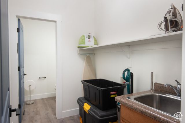 37 N SWIFT CREEK DR, Layton, UT 84041