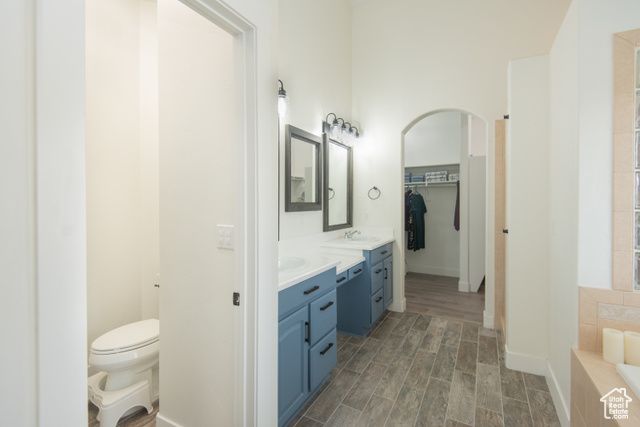 37 N SWIFT CREEK DR, Layton, UT 84041