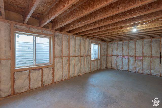 37 N SWIFT CREEK DR, Layton, UT 84041