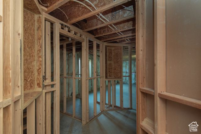 37 N SWIFT CREEK DR, Layton, UT 84041