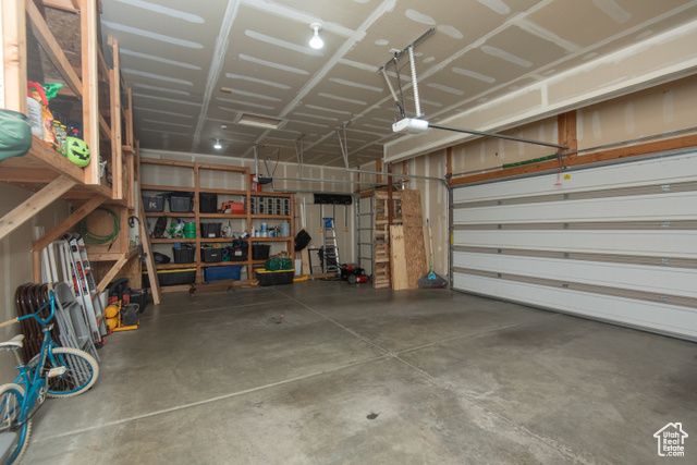 37 N SWIFT CREEK DR, Layton, UT 84041