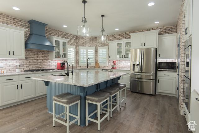 37 N SWIFT CREEK DR, Layton, UT 84041