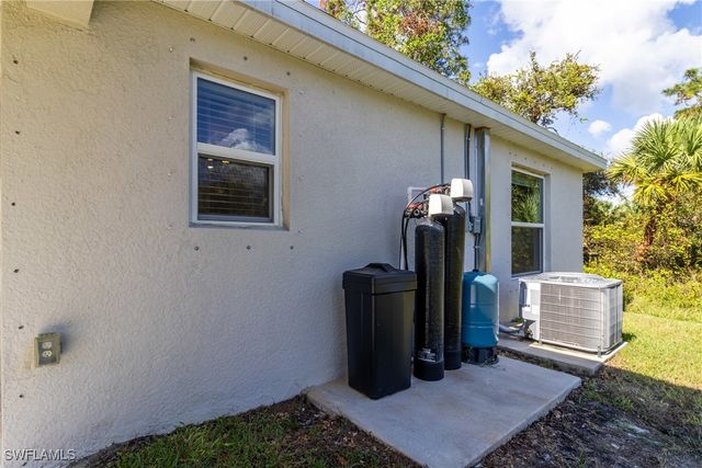 1122 Knotty Pine AVE, North Port, FL 34288