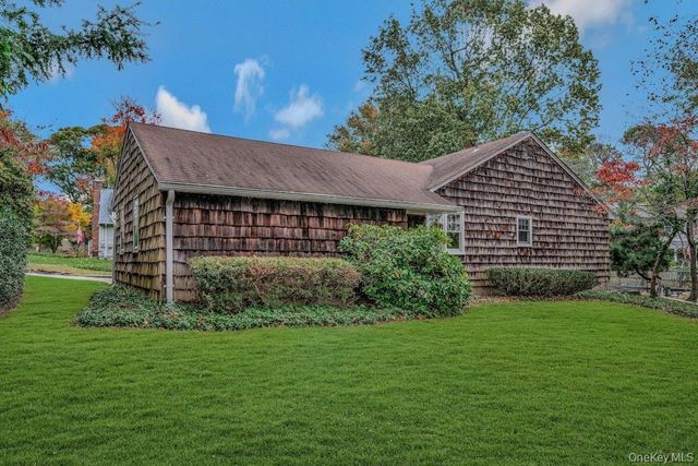 9 Carlisle Drive, Northport, NY 11768