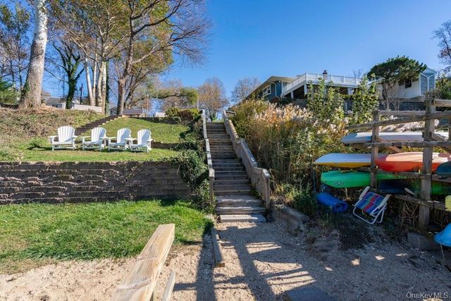 9 Carlisle Drive, Northport, NY 11768