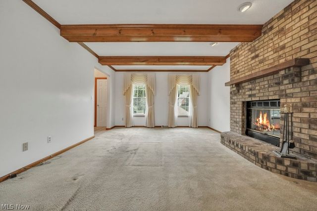 73 Lakecrest Boulevard, Hinckley, OH 44233