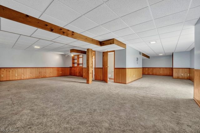 73 Lakecrest Boulevard, Hinckley, OH 44233