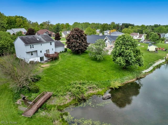 73 Lakecrest Boulevard, Hinckley, OH 44233