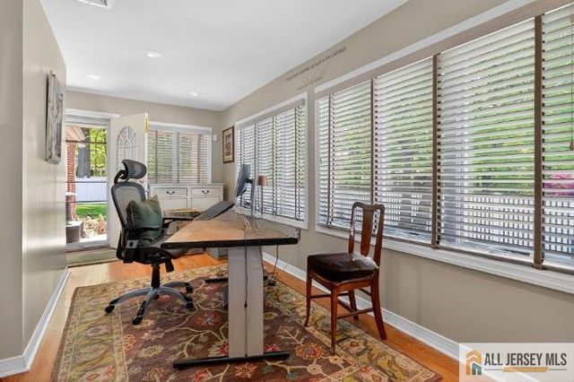 14 Taylor Drive, New Brunswick, NJ 08901