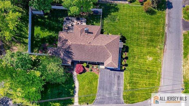 14 Taylor Drive, New Brunswick, NJ 08901