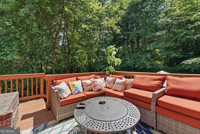 7519 Stone Creek Path, Lithonia, GA 30038