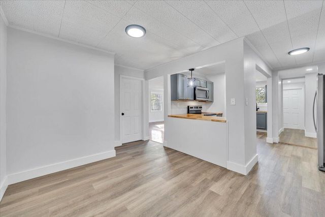 3057 Forest Acre TRL, Salem, VA 24153