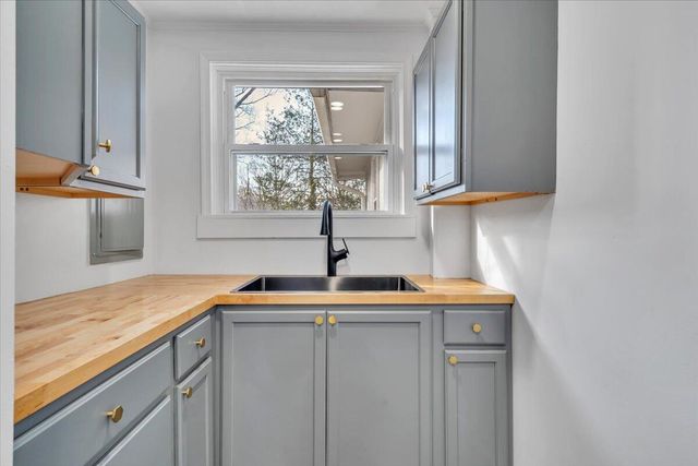 3057 Forest Acre TRL, Salem, VA 24153