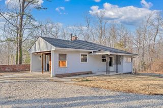 3057 Forest Acre TRL, Salem, VA 24153