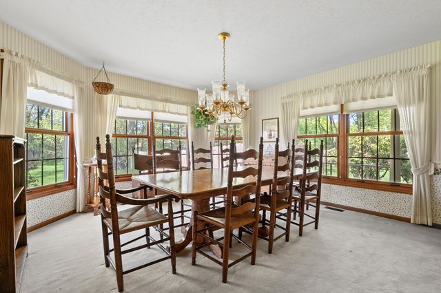 5850 Dunwoody Court, Kalamazoo, MI 49009