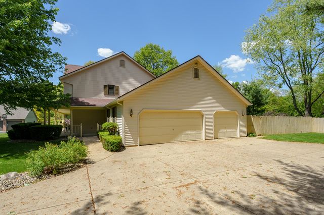 5850 Dunwoody Court, Kalamazoo, MI 49009