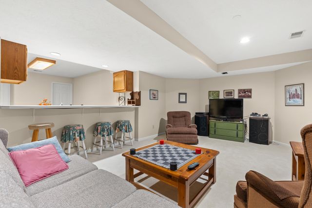 5850 Dunwoody Court, Kalamazoo, MI 49009