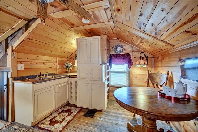 534 E Maple Street, North Canton, OH 44720