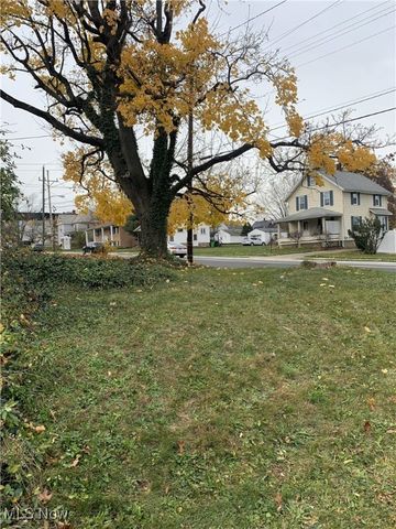 534 E Maple Street, North Canton, OH 44720